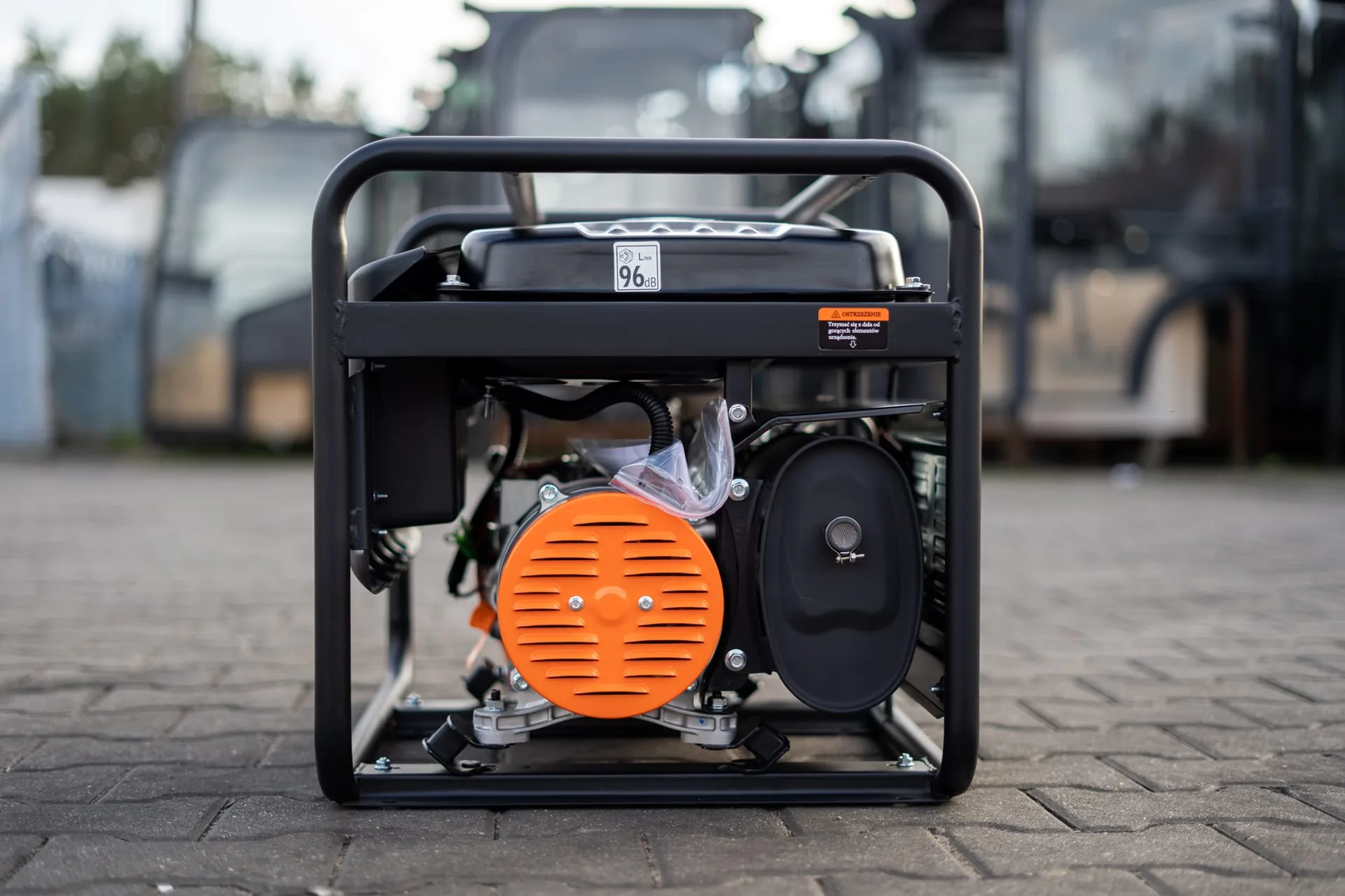 Generator KINGWAY K3000 — fotografie reală 3